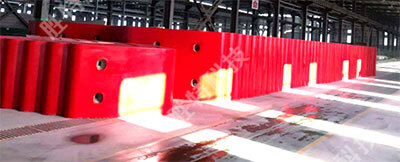 為南海明珠大橋生產的固定式復合材料橋梁防撞設施